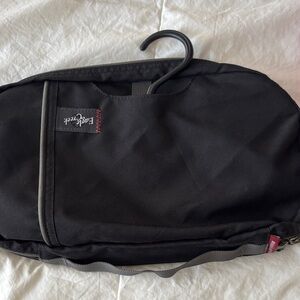 Eagle Creek Black Hanging Toiletry Bag